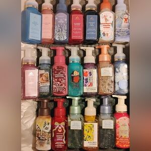 Bath & Body Works Assorted Collection Holiday Edition (PICK ANY 5!!)